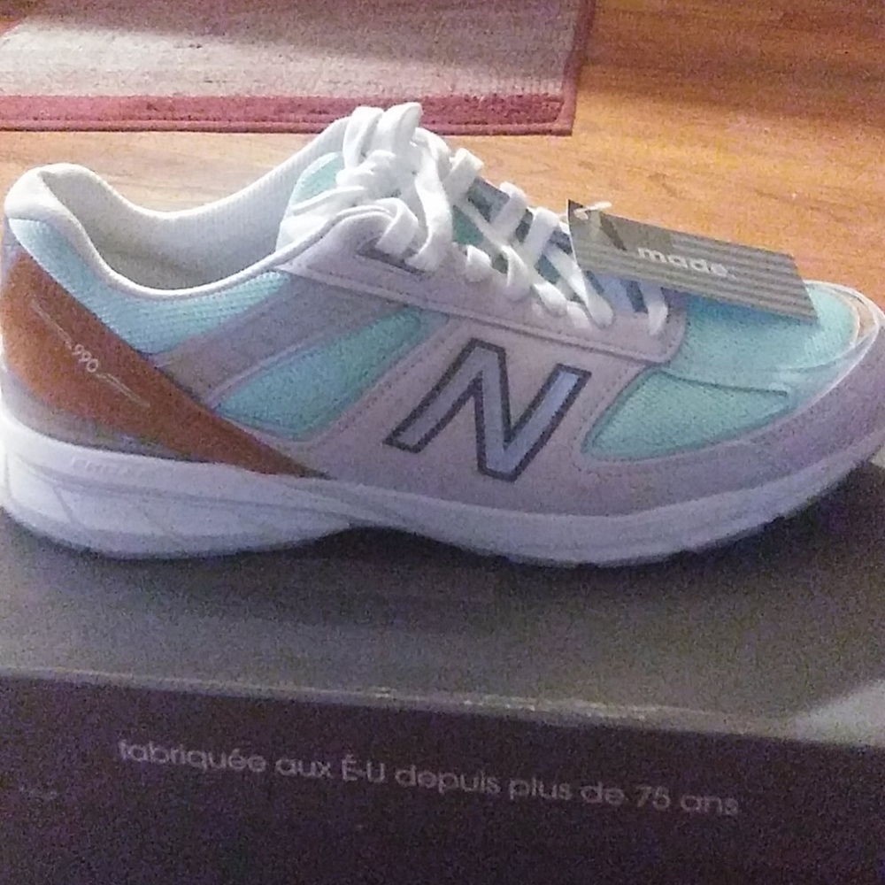 New Balance 990v5 -- Kawhi Leonard "White Gold"
